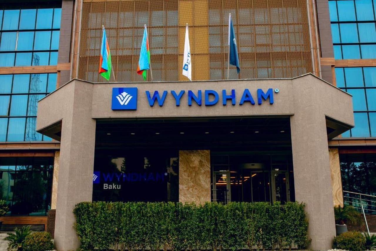 Wyndham Baku Hotel Екстериор снимка